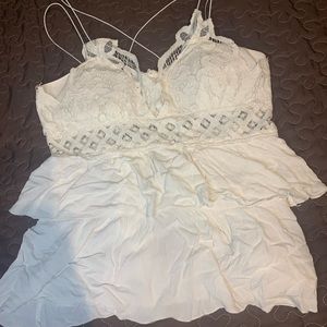 White tank top lace